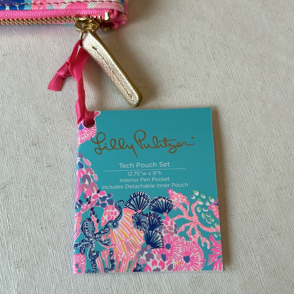 Lilly Pulitzer Splendor in the Sand Brand New  Tech Pouch - Picture 7 of 16